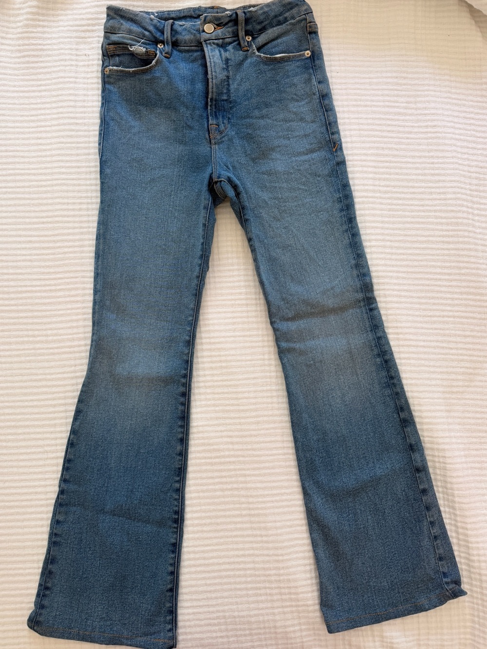 Good American Flare Jeans - 28in Inseam Size 2/26